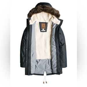 Roxy Tara Snowboard Jacket Color: True Black Size: Large